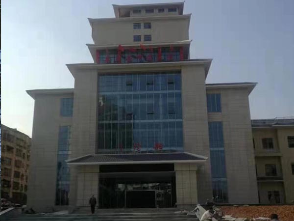 咸寧嘉魚中醫(yī)院新院區(qū)二臺90萬大卡真空鍋爐